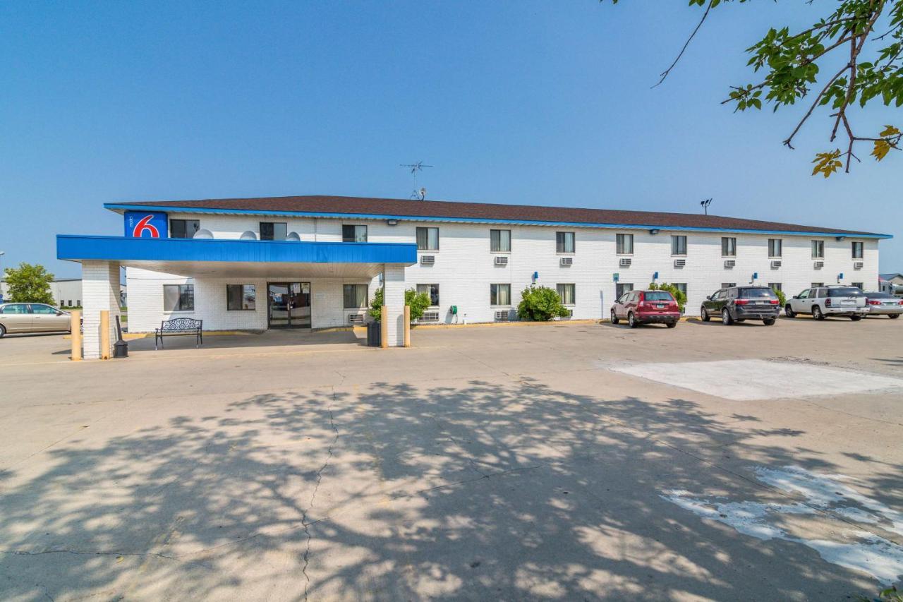 Motel 6-Fargo, Nd - South エクステリア 写真